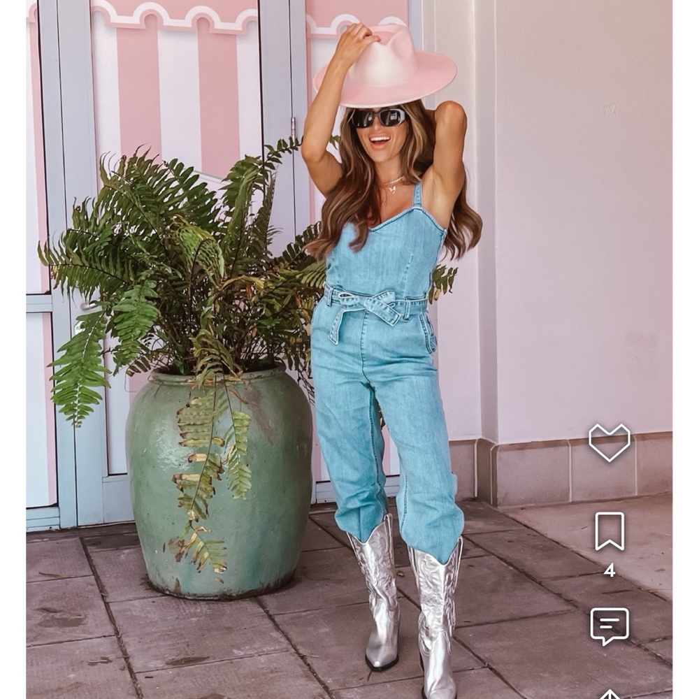 Chic Blue Denim Jumpsuit
